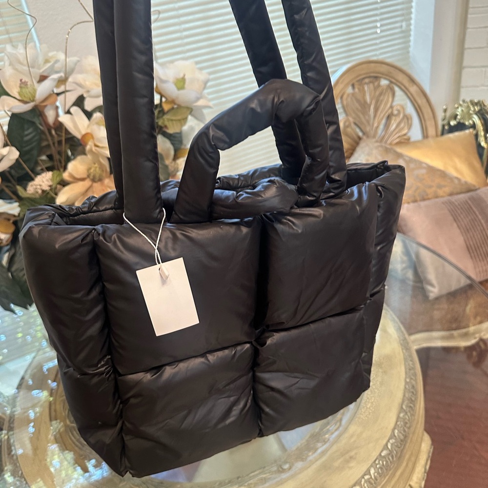 Chic Black Puffer Tote Bag - Picture 2 of 10